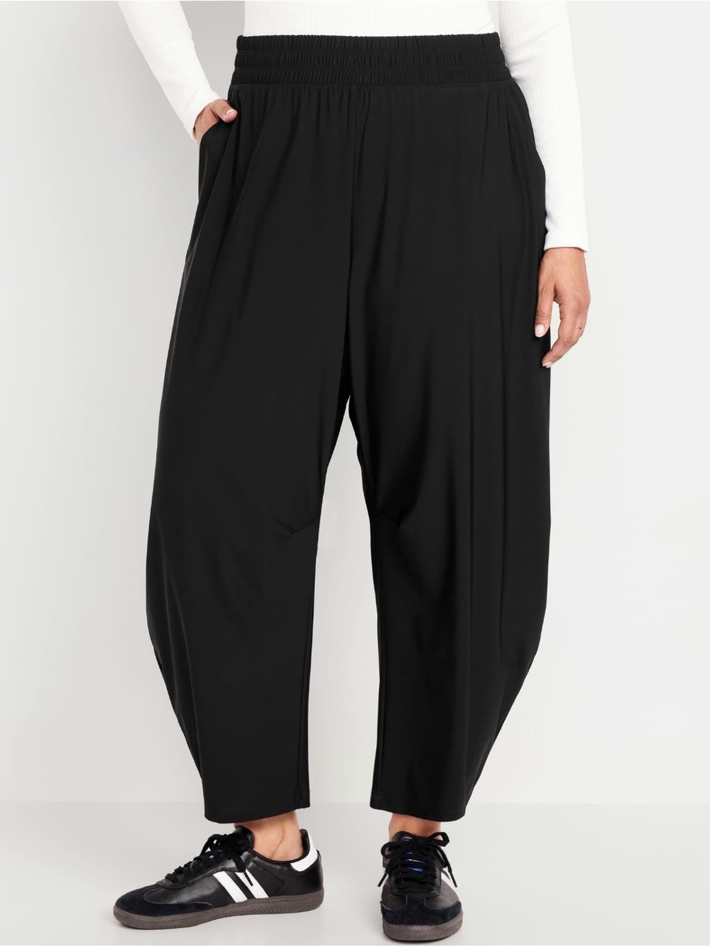 Old Navy Sleektech barrel leg pants 2x